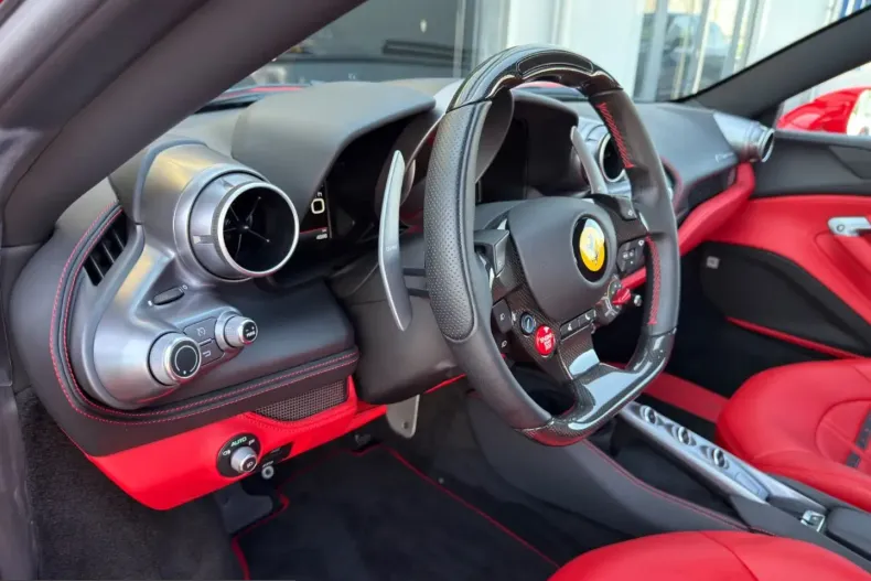 Ferrari F8 din 2021 cu 4.600 km - oferta FER230406 - foto 17