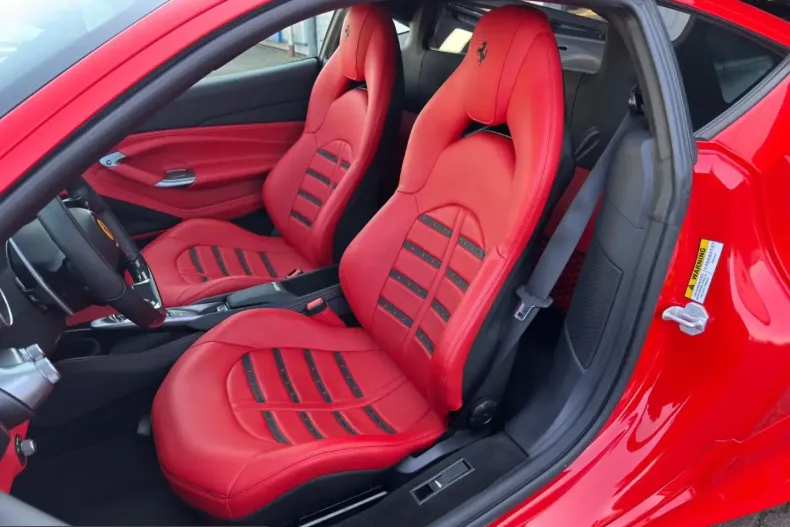 Ferrari F8 din 2021 cu 4.600 km - oferta FER230406 - foto 26