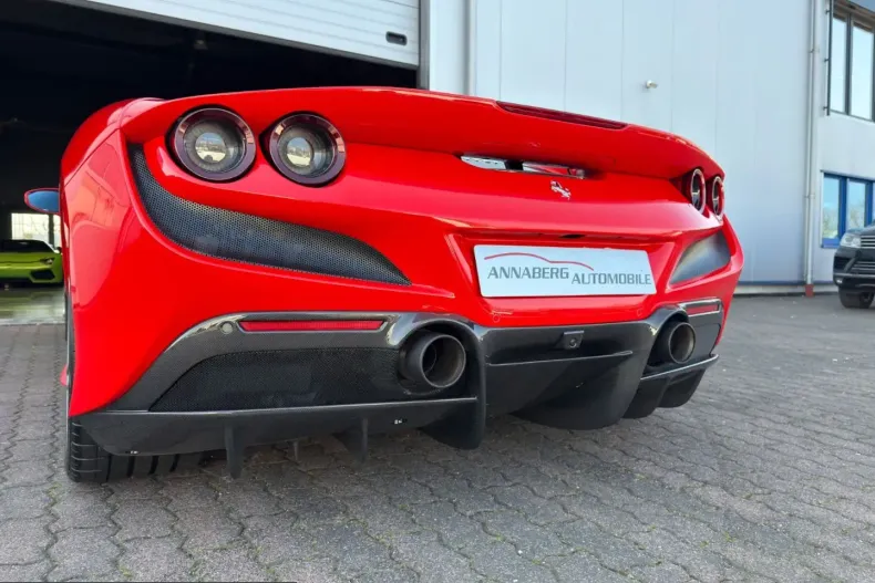 Ferrari F8 din 2021 cu 4.600 km - oferta FER230406 - foto 32