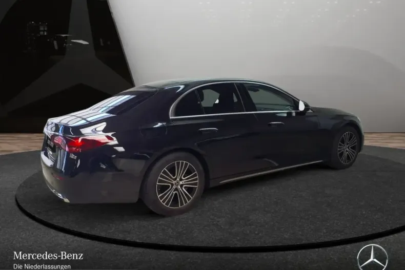 Mercedes-Benz E 220 (Clasa E) din 2025 cu 11.187 km - oferta MER230421 - foto 4