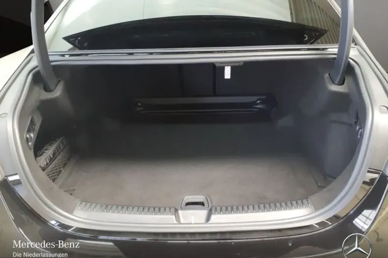 Mercedes-Benz E 220 (Clasa E) din 2025 cu 11.187 km - oferta MER230421 - foto 15
