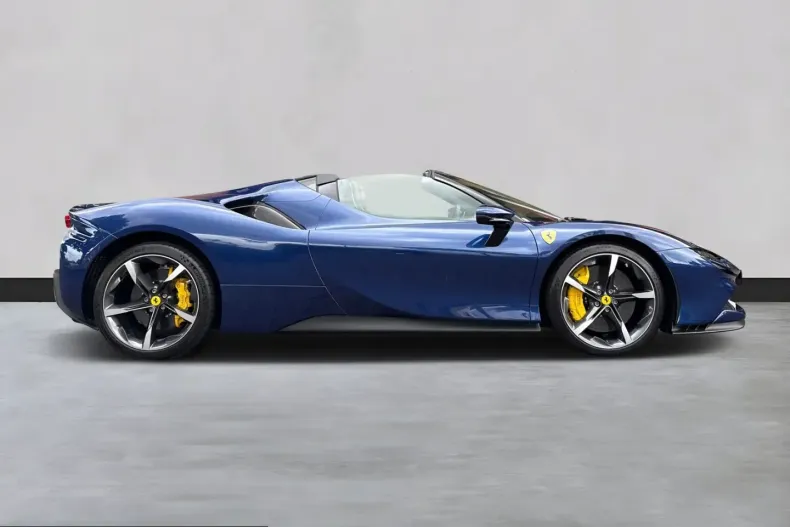 Ferrari SF90 din 2021 cu 6.500 km - oferta FER230424 - foto 4