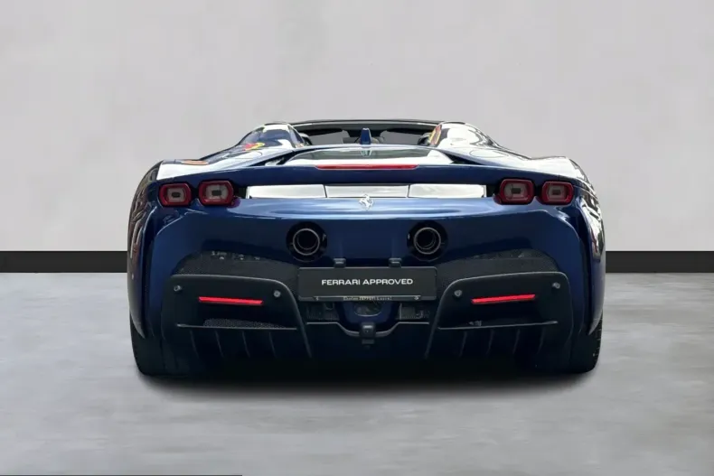 Ferrari SF90 din 2021 cu 6.500 km - oferta FER230424 - foto 6