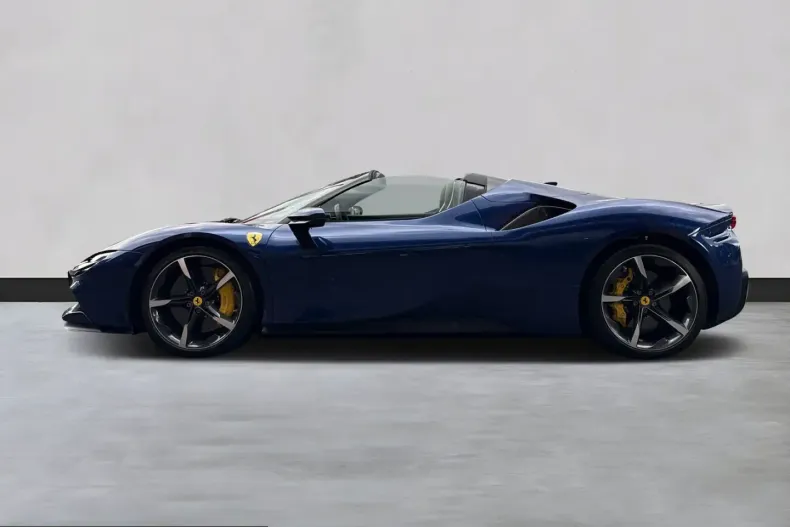 Ferrari SF90 din 2021 cu 6.500 km - oferta FER230424 - foto 8