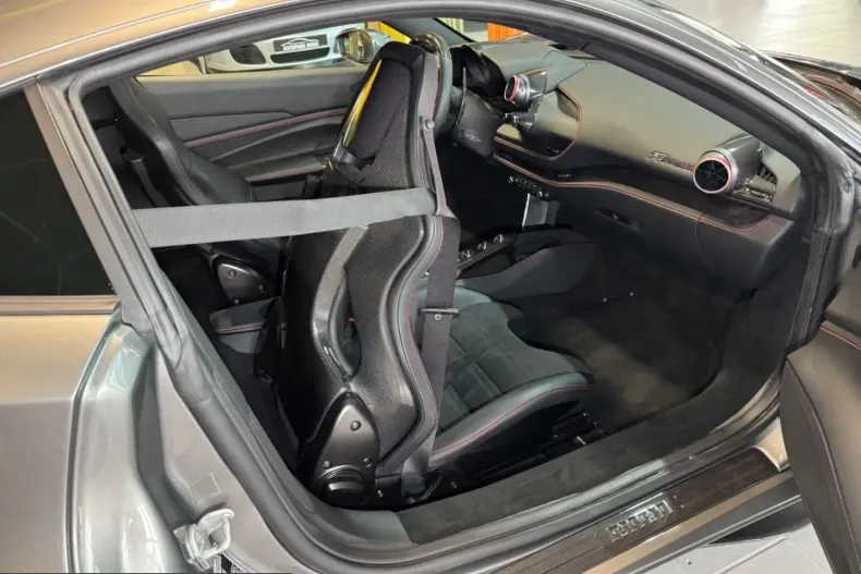 Ferrari F8 din 2021 cu 9.200 km - oferta FER230426 - foto 17