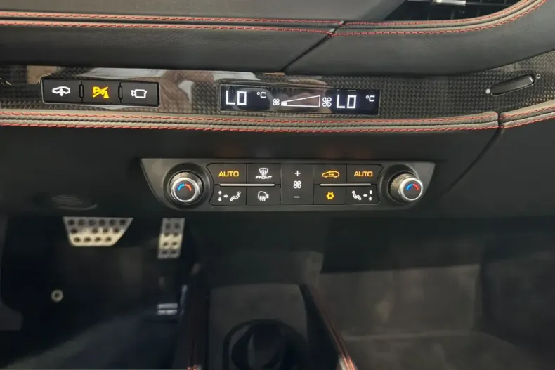 Ferrari F8 din 2021 cu 9.200 km - oferta FER230426 - foto 26