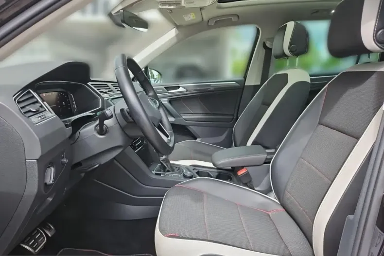 Volkswagen Tiguan din 2022 cu 64.844 km - oferta VOL230427 - foto 8