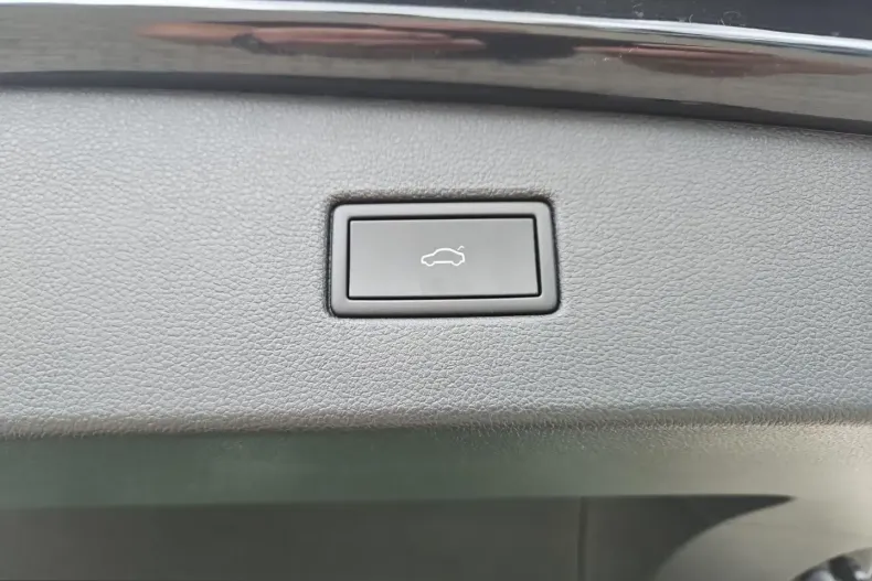 Volkswagen Tiguan din 2022 cu 64.844 km - oferta VOL230427 - foto 14
