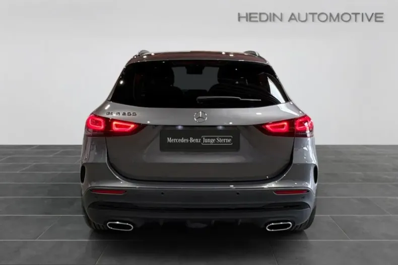 Mercedes-Benz GLA 200 (Clasa GLA) din 2023 cu 48.446 km - oferta MER230432 - foto 5
