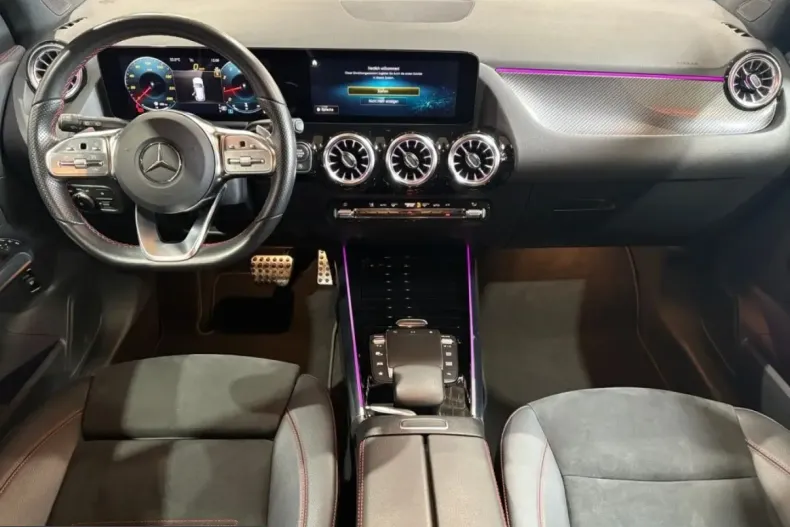 Mercedes-Benz GLA 200 (Clasa GLA) din 2023 cu 48.446 km - oferta MER230432 - foto 11