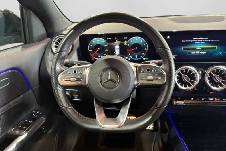 Mercedes-Benz GLA 200 (Clasa GLA) din 2023 cu 48.446 km - oferta MER230432 - foto 13