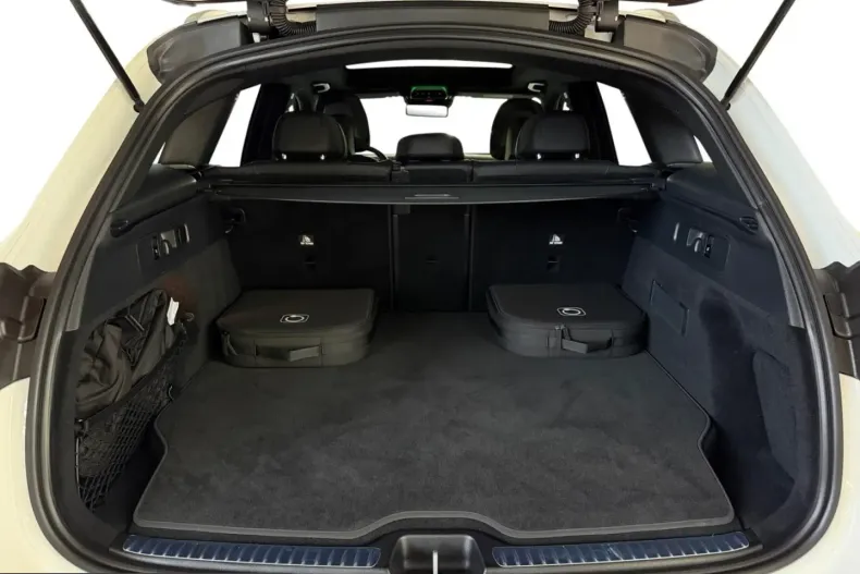 Mercedes-Benz GLC 300 (Clasa GLC) din 2025 cu 18.075 km - oferta MER230445 - foto 6