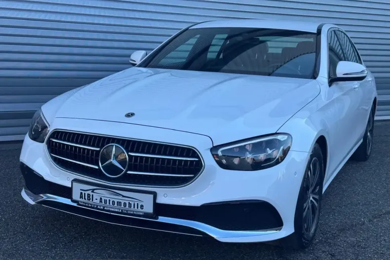 Mercedes-Benz E 220 (Clasa E) din 2022 cu 81.144 km - oferta MER230450 - foto 1