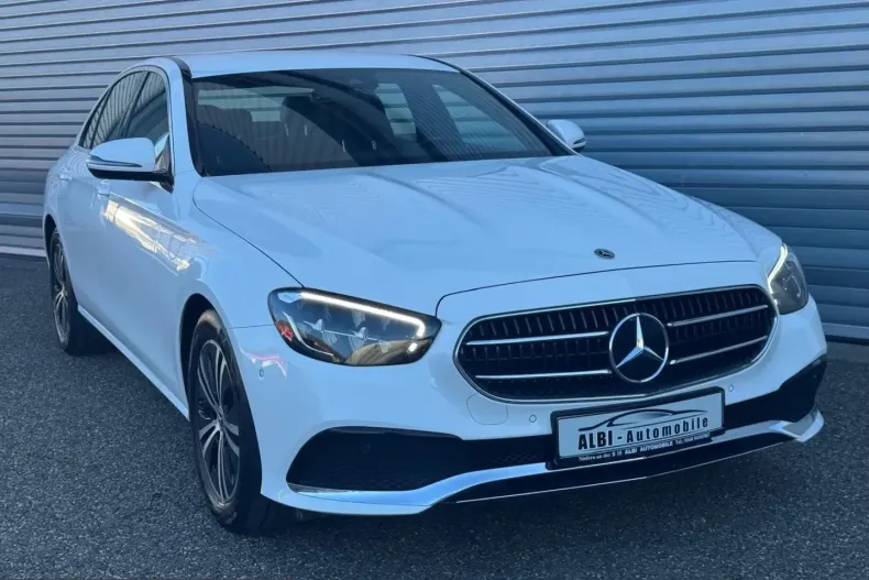 Mercedes-Benz E 220 (Clasa E) din 2022 cu 81.144 km - oferta MER230450 - foto 3