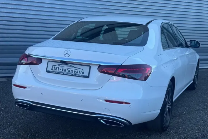 Mercedes-Benz E 220 (Clasa E) din 2022 cu 81.144 km - oferta MER230450 - foto 4