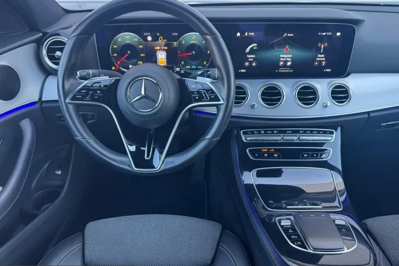 Mercedes-Benz E 220 (Clasa E) din 2022 cu 81.144 km - oferta MER230450 - foto 8