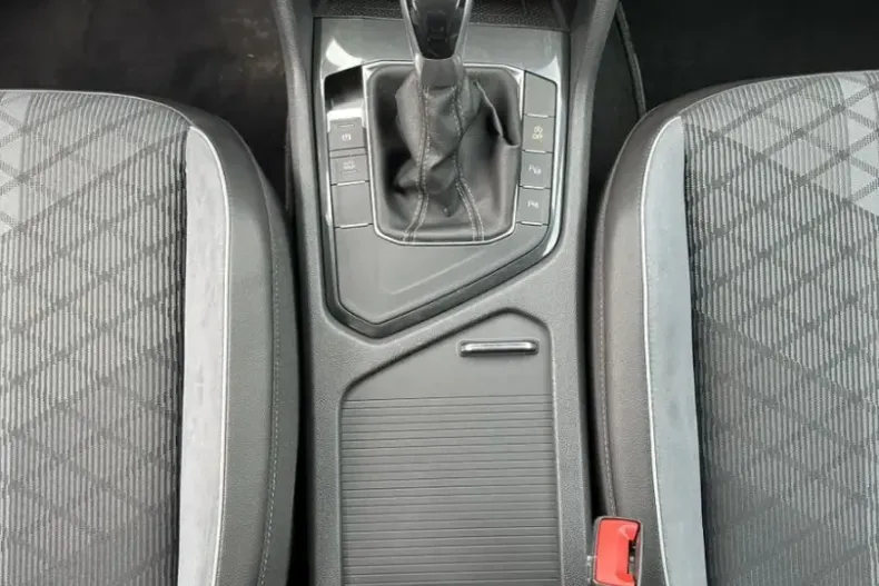 Volkswagen Tiguan din 2021 cu 72.450 km - oferta VOL230453 - foto 19