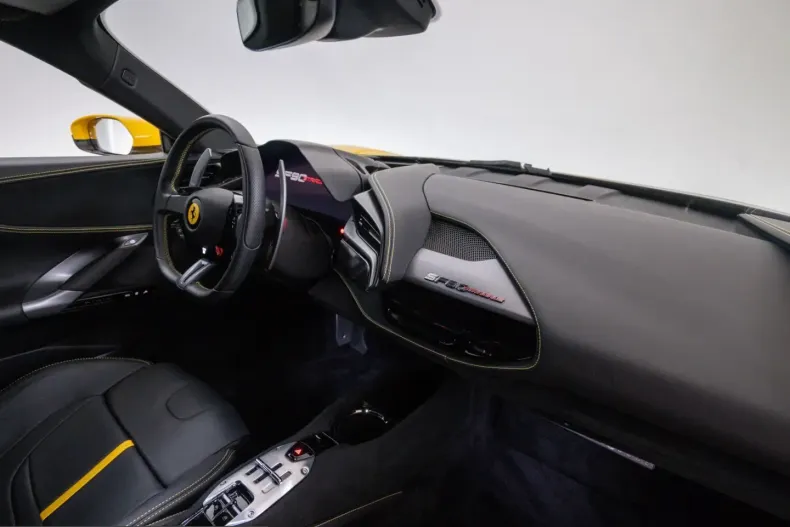 Ferrari SF90 din 2022 cu 7.300 km - oferta FER230455 - foto 38