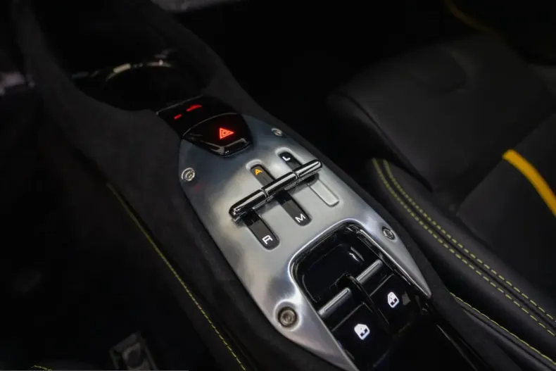 Ferrari SF90 din 2022 cu 7.300 km - oferta FER230455 - foto 43
