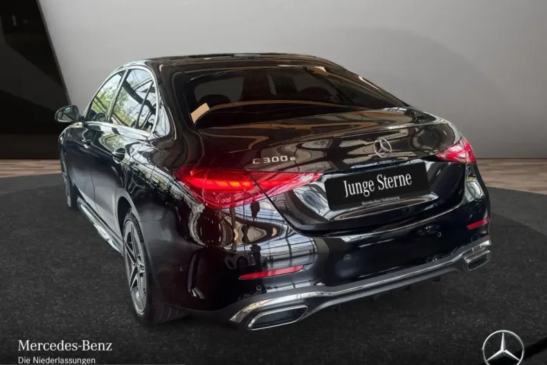 Mercedes-Benz C 300 (Clasa C) din 2023 cu 33.711 km - oferta MER230458 - foto 7