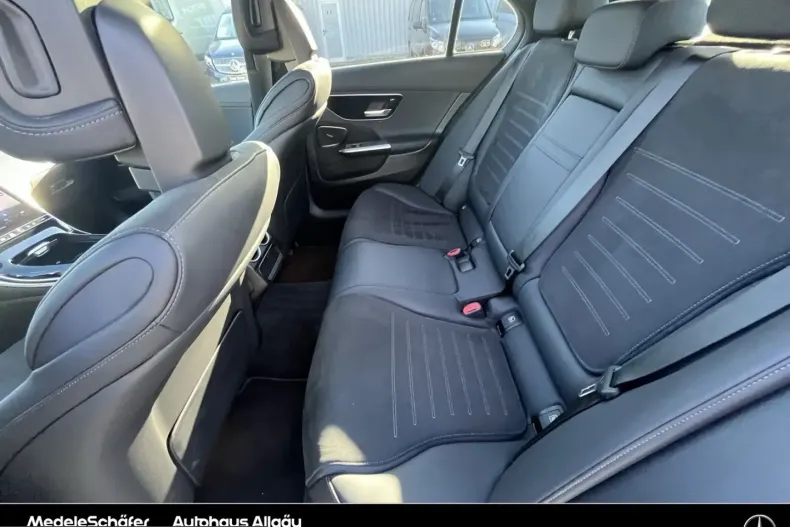 Mercedes-Benz C 300 (Clasa C) din 2024 cu 20.350 km - oferta MER230462 - foto 15