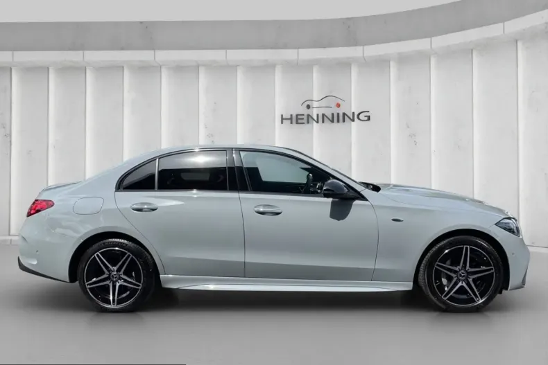 Mercedes-Benz C 300 (Clasa C) din 2025 cu 15.868 km - oferta MER230464 - foto 6