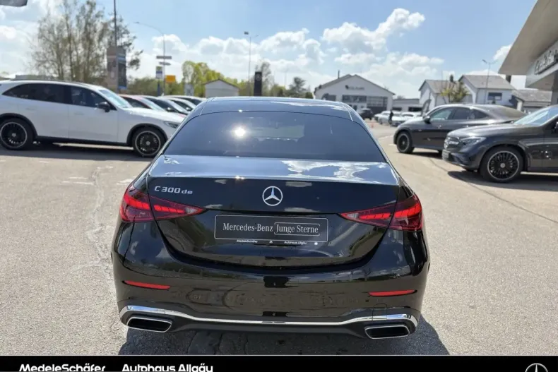 Mercedes-Benz C 300 (Clasa C) din 2024 cu 17.700 km - oferta MER230467 - foto 4