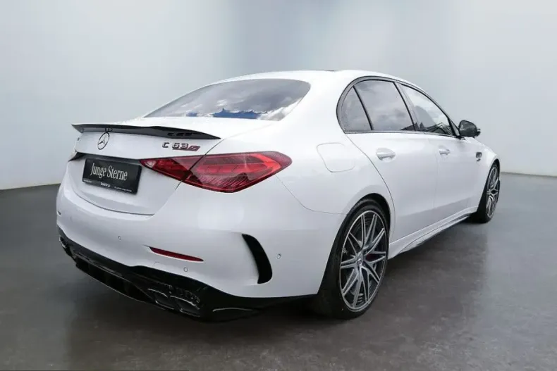 Mercedes-Benz C 63 AMG (Clasa C) din 2023 cu 5.973 km - oferta MER230468 - foto 3