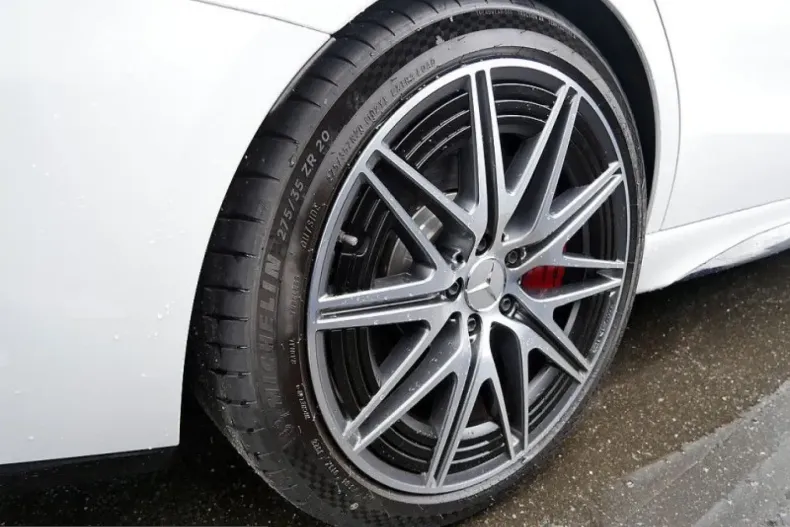 Mercedes-Benz C 63 AMG (Clasa C) din 2023 cu 5.973 km - oferta MER230468 - foto 10