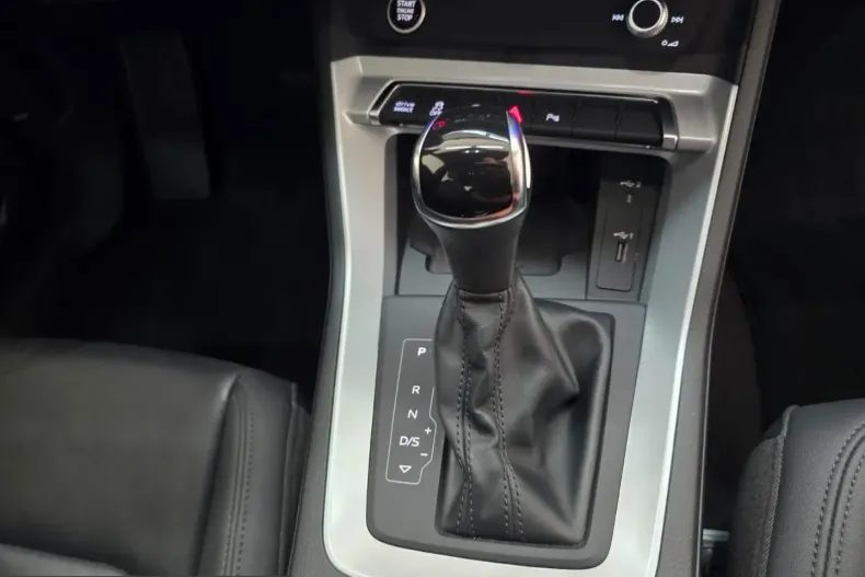 Audi Q3 din 2021 cu 74.589 km - oferta AUD230469 - foto 11
