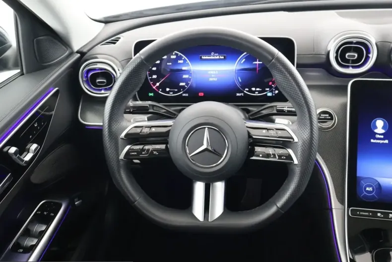 Mercedes-Benz C 300 (Clasa C) din 2025 cu 20.800 km - oferta MER230470 - foto 11