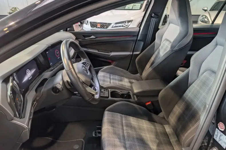 Volkswagen Golf din 2022 cu 67.000 km - oferta VOL230474 - foto 8