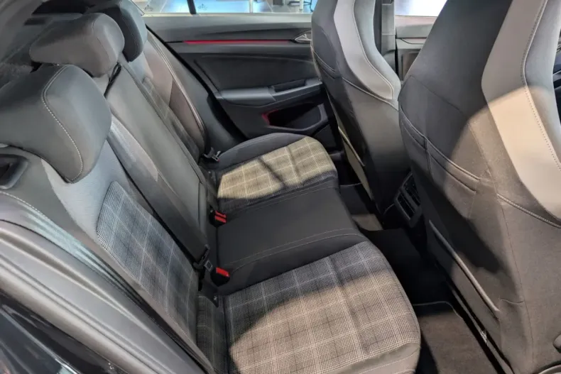 Volkswagen Golf din 2022 cu 67.000 km - oferta VOL230474 - foto 10