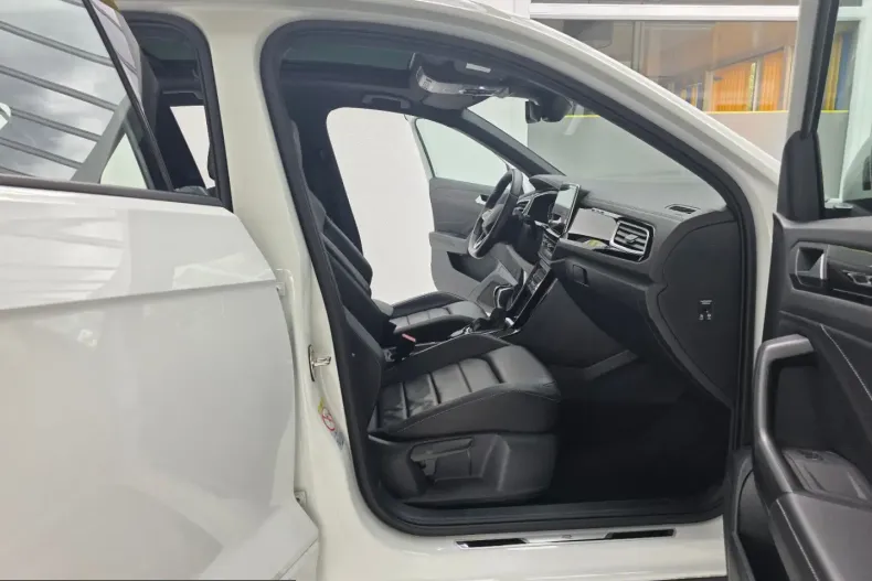 Volkswagen T-Roc din 2022 cu 58.479 km - oferta VOL230476 - foto 19