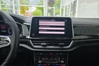 Volkswagen T-Roc din 2022 cu 58.479 km - oferta VOL230476 - foto 37