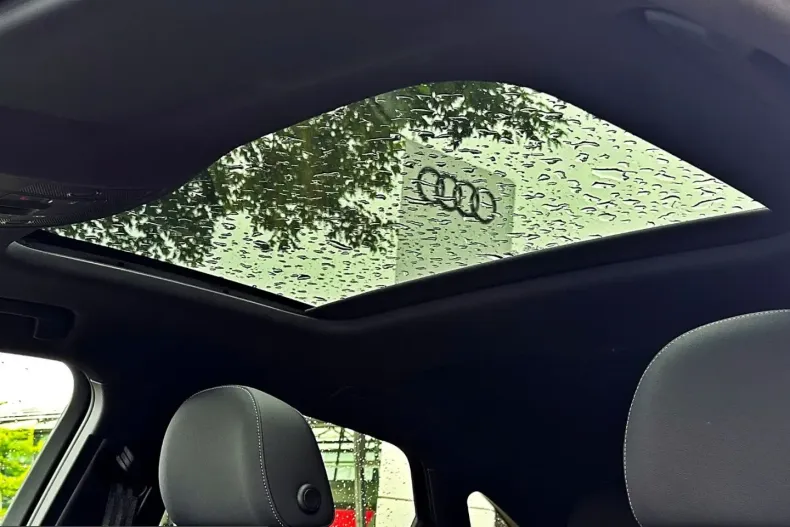 Audi Q3 din 2024 cu 14.790 km - oferta AUD230481 - foto 3