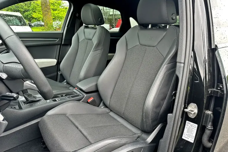Audi Q3 din 2024 cu 14.790 km - oferta AUD230481 - foto 4