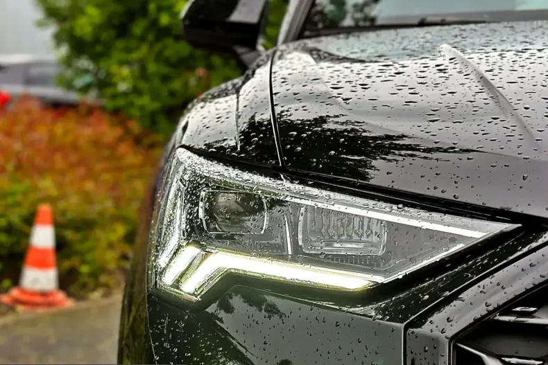 Audi Q3 din 2024 cu 14.790 km - oferta AUD230481 - foto 6