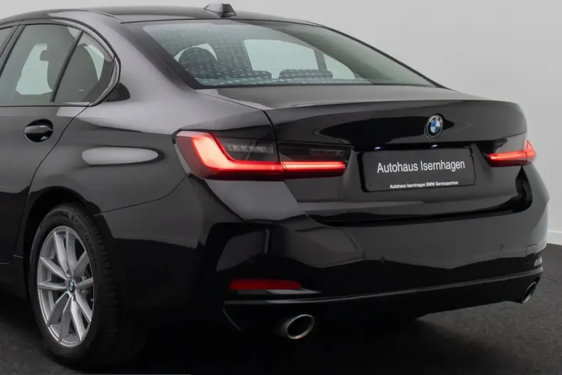 BMW 318i (Seria 3) din 2024 cu 42.329 km - oferta BMW230482 - foto 16