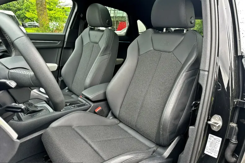 Audi Q3 din 2024 cu 11.250 km - oferta AUD230485 - foto 14