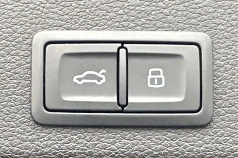 Audi Q3 din 2024 cu 11.250 km - oferta AUD230485 - foto 30