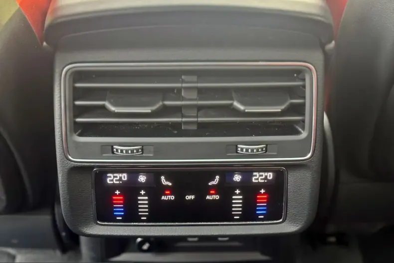 Audi SQ7 din 2024 cu 72.490 km - oferta AUD230491 - foto 31