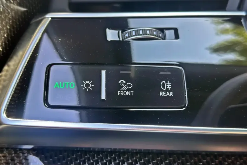 Audi Q8 din 2023 cu 79.290 km - oferta AUD230492 - foto 17