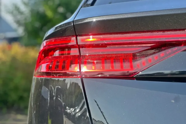 Audi Q8 din 2023 cu 79.290 km - oferta AUD230492 - foto 33
