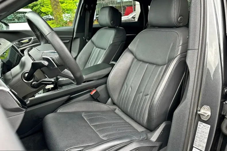 Audi Q8 e-tron din 2023 cu 61.980 km - oferta AUD230493 - foto 12