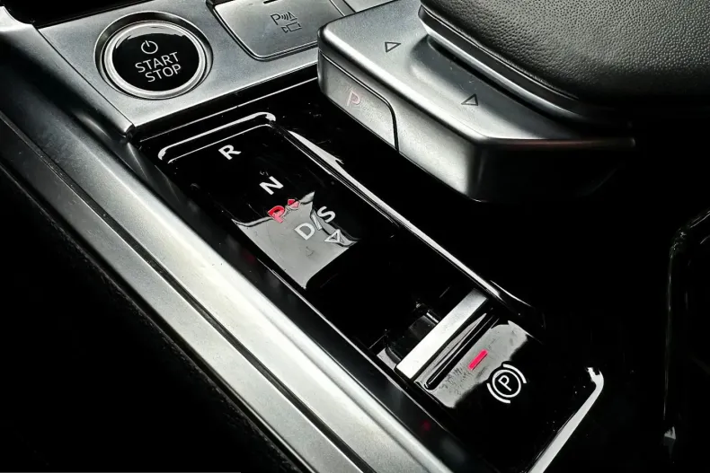 Audi Q8 e-tron din 2023 cu 61.980 km - oferta AUD230493 - foto 20