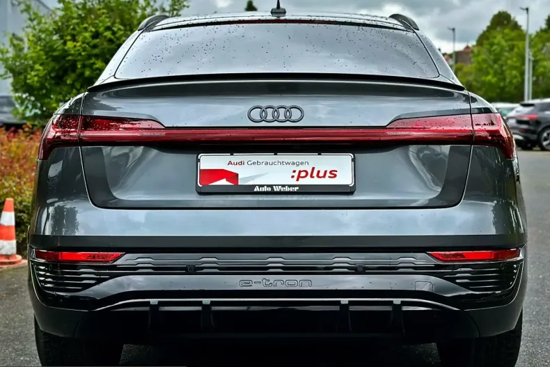 Audi Q8 e-tron din 2023 cu 61.980 km - oferta AUD230493 - foto 31