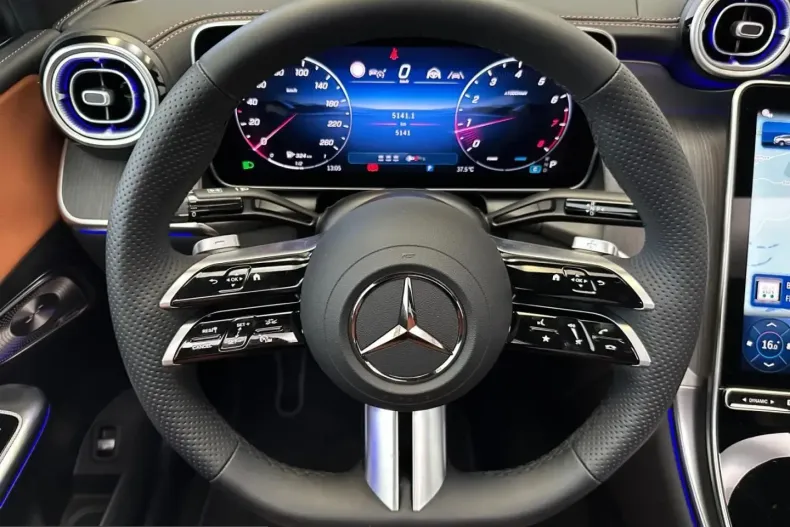 Mercedes-Benz GLC 300 (Clasa GLC) din 2024 cu 5.140 km - oferta MER230495 - foto 9