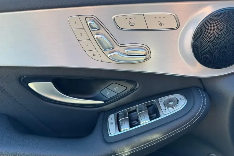 Mercedes-Benz GLC 400 (Clasa GLC) din 2021 cu 79.600 km - oferta MER230512 - foto 16
