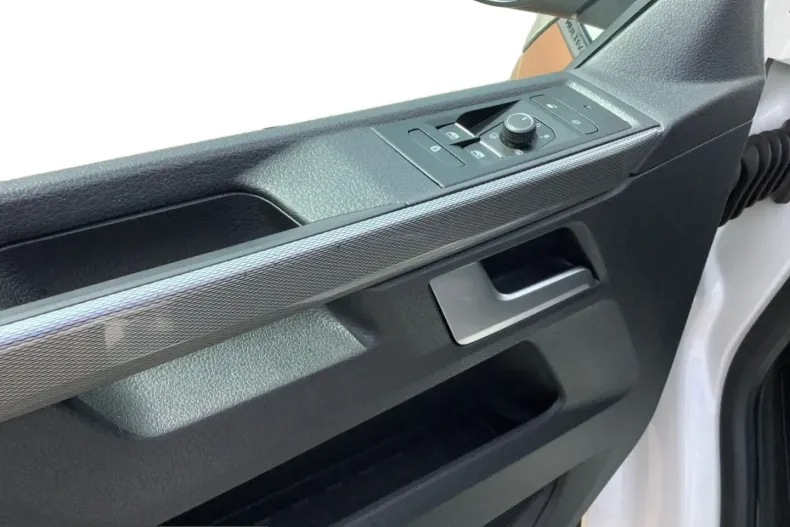 Volkswagen T6 Multivan din 2021 cu 90.092 km - oferta VOL230519 - foto 14